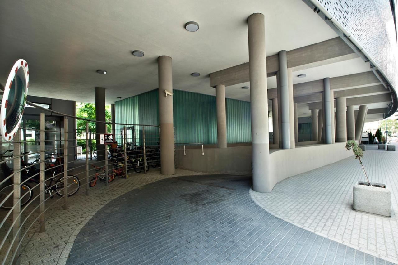 Wronia Oxygen P&O Accommodation Warschau Exterior foto